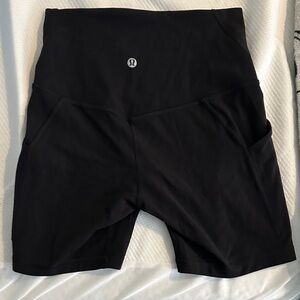 Never Worn LuluLemon Align 4” Shorts w/Pockets Size 4